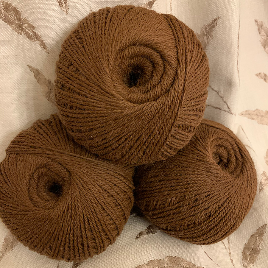 Chestnut Brown 100% pure alpaca wool